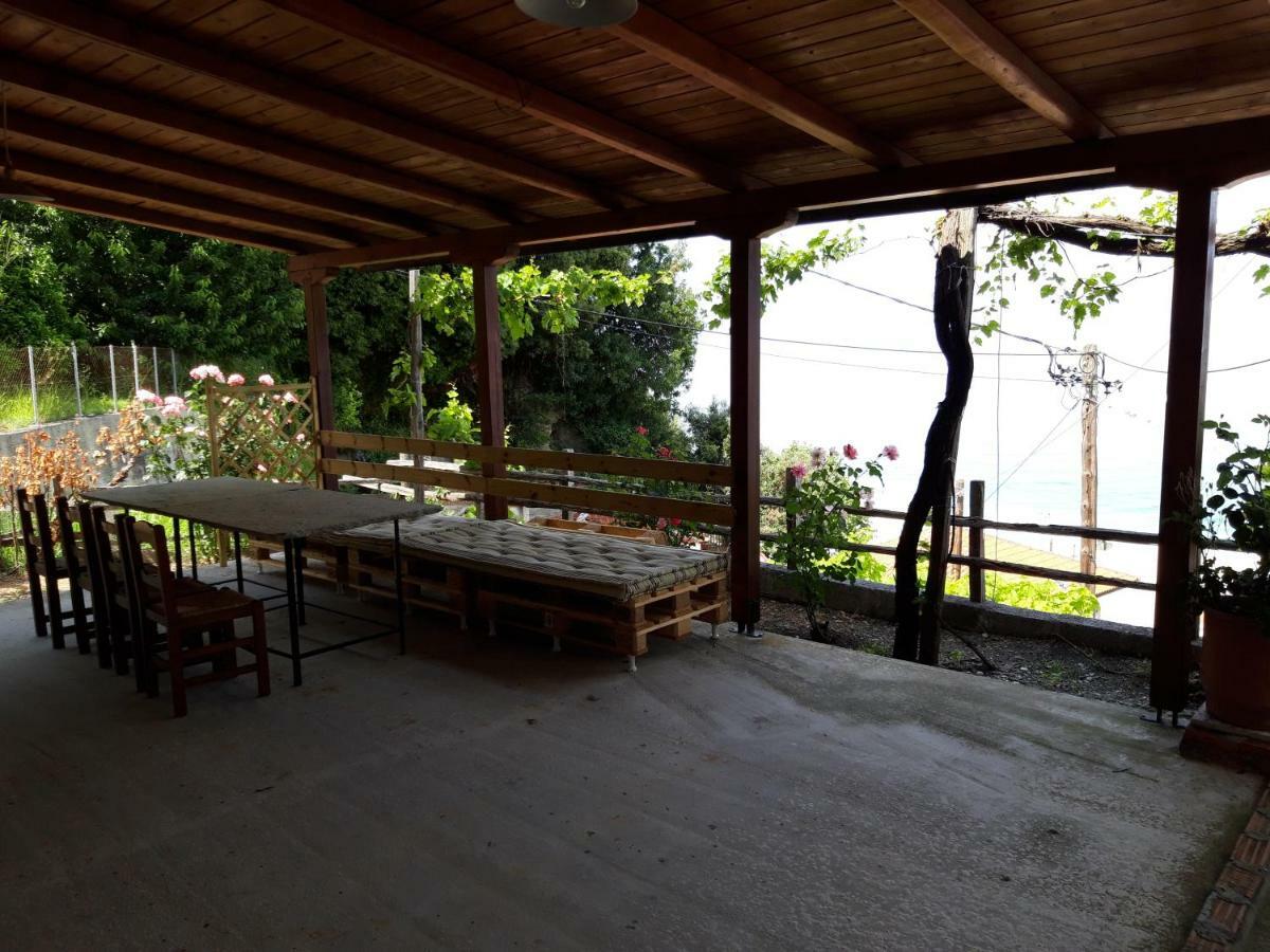 Ammos Papanero Apartment Agios Ioannis  Luaran gambar